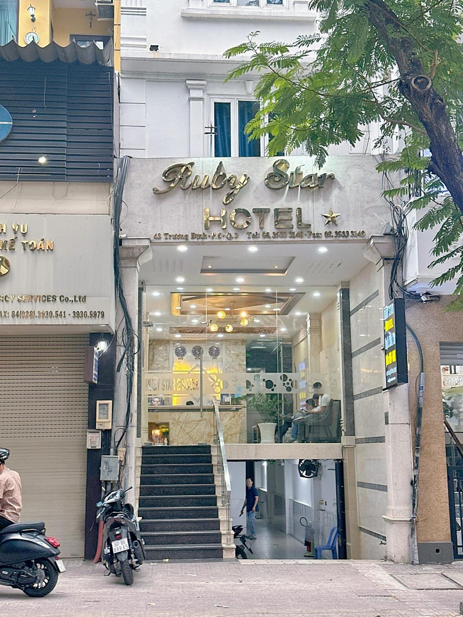 Ruby Star Hotel- Near Ben Thanh Market Ho Chi Minh City Exterior photo